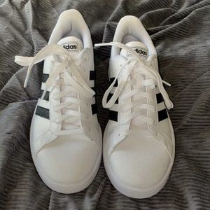 Adidas Grand Court Sneakers - classic triple stripe, size 10 NWOT